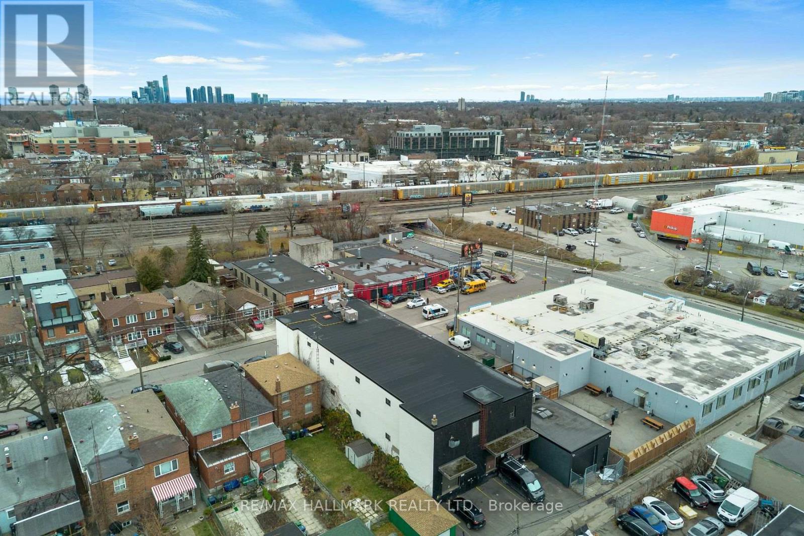 346-348 Ryding Avenue Property Photo 13
