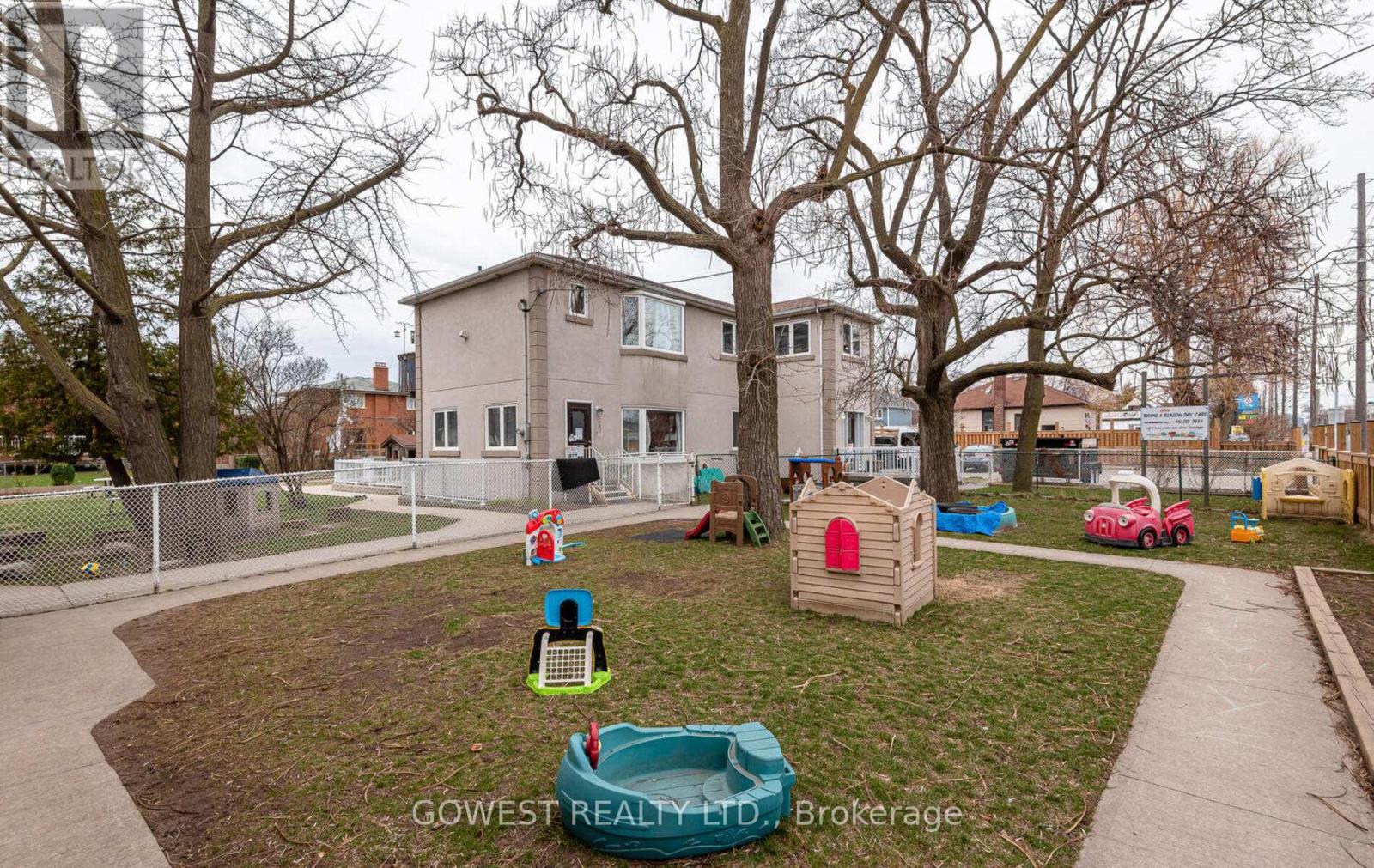 474 Browns Line Property Photo 3