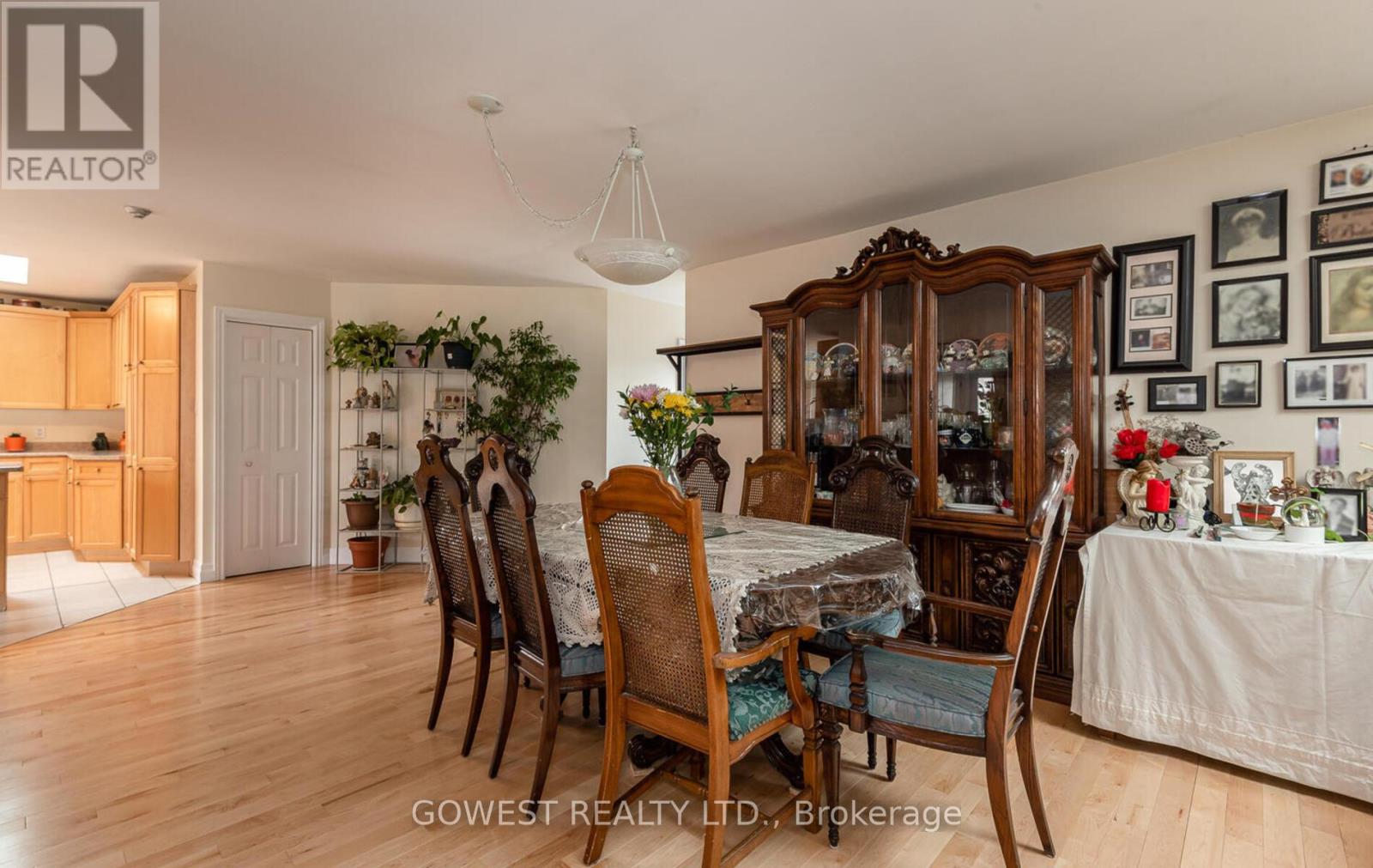 474 Browns Line Property Photo 15
