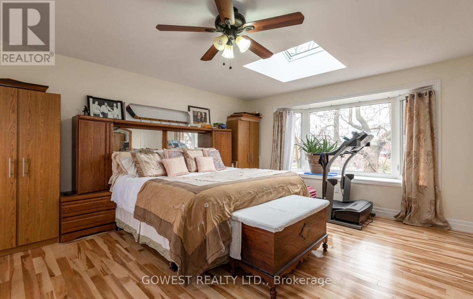 474 Browns Line Property Photo 18