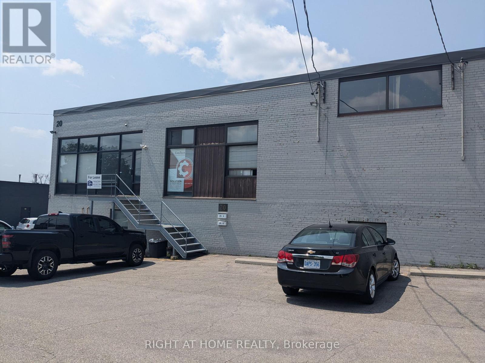 A - 20 Sheffield Street Property Photo 3