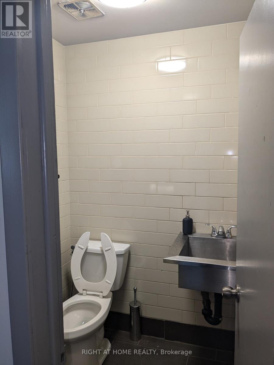 A - 20 Sheffield Street Property Photo 12