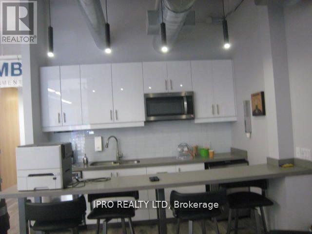 6 - 217 Speers Road Property Photo 6