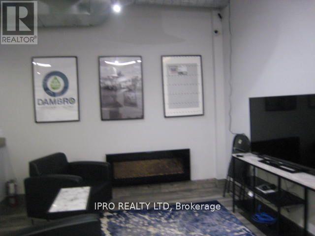 6 - 217 Speers Road Property Photo 7
