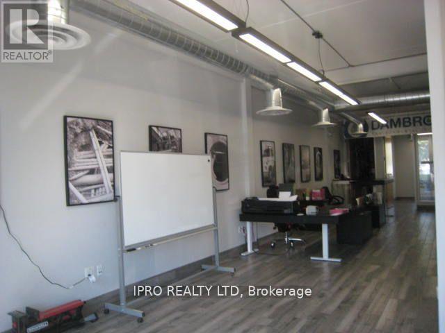 6 - 217 Speers Road Property Photo 13