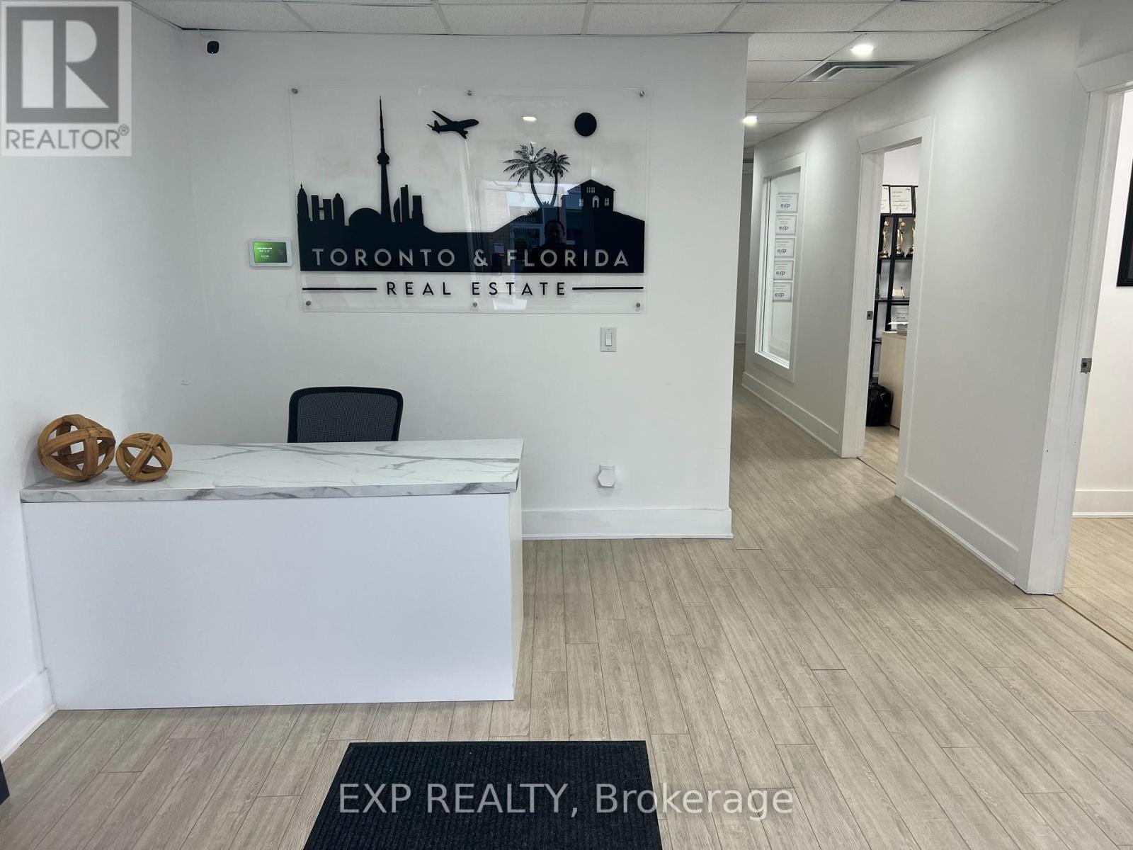 3 - 1185 Queensway E Property Photo 2
