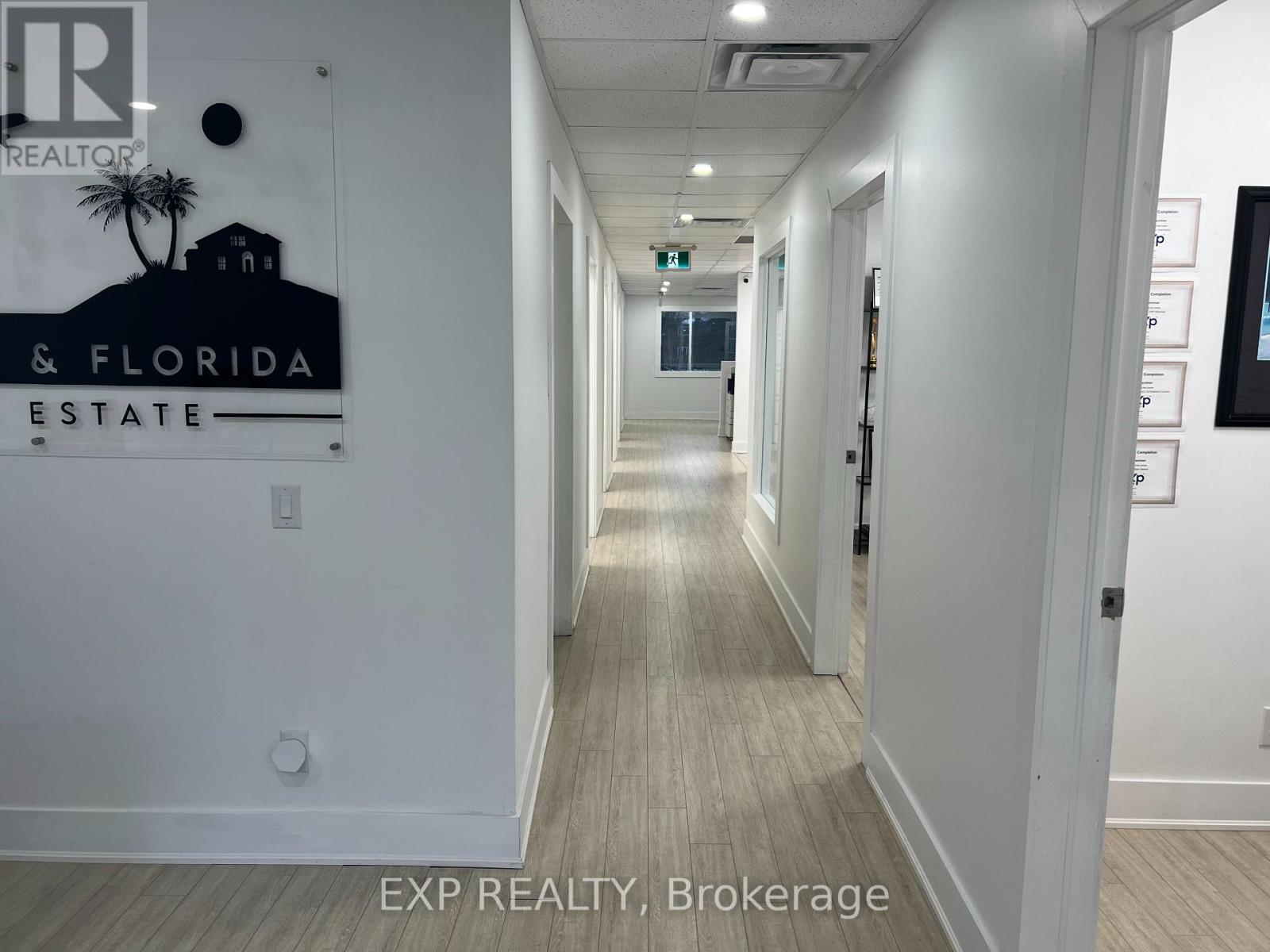 3 - 1185 Queensway E Property Photo 26