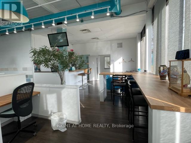 A & B - 30 Fordhouse Boulevard Property Photo 5