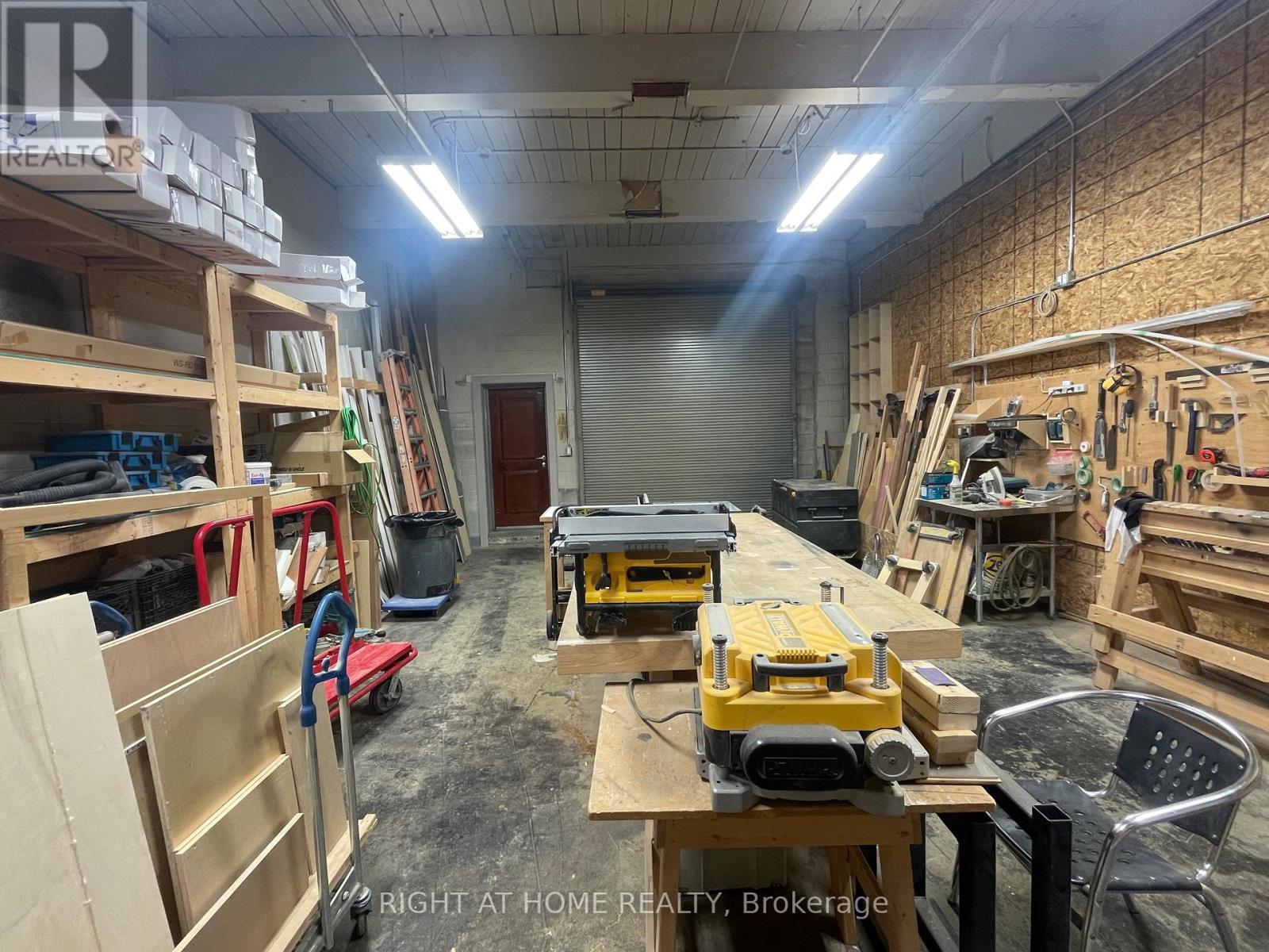 A & B - 30 Fordhouse Boulevard Property Photo 15