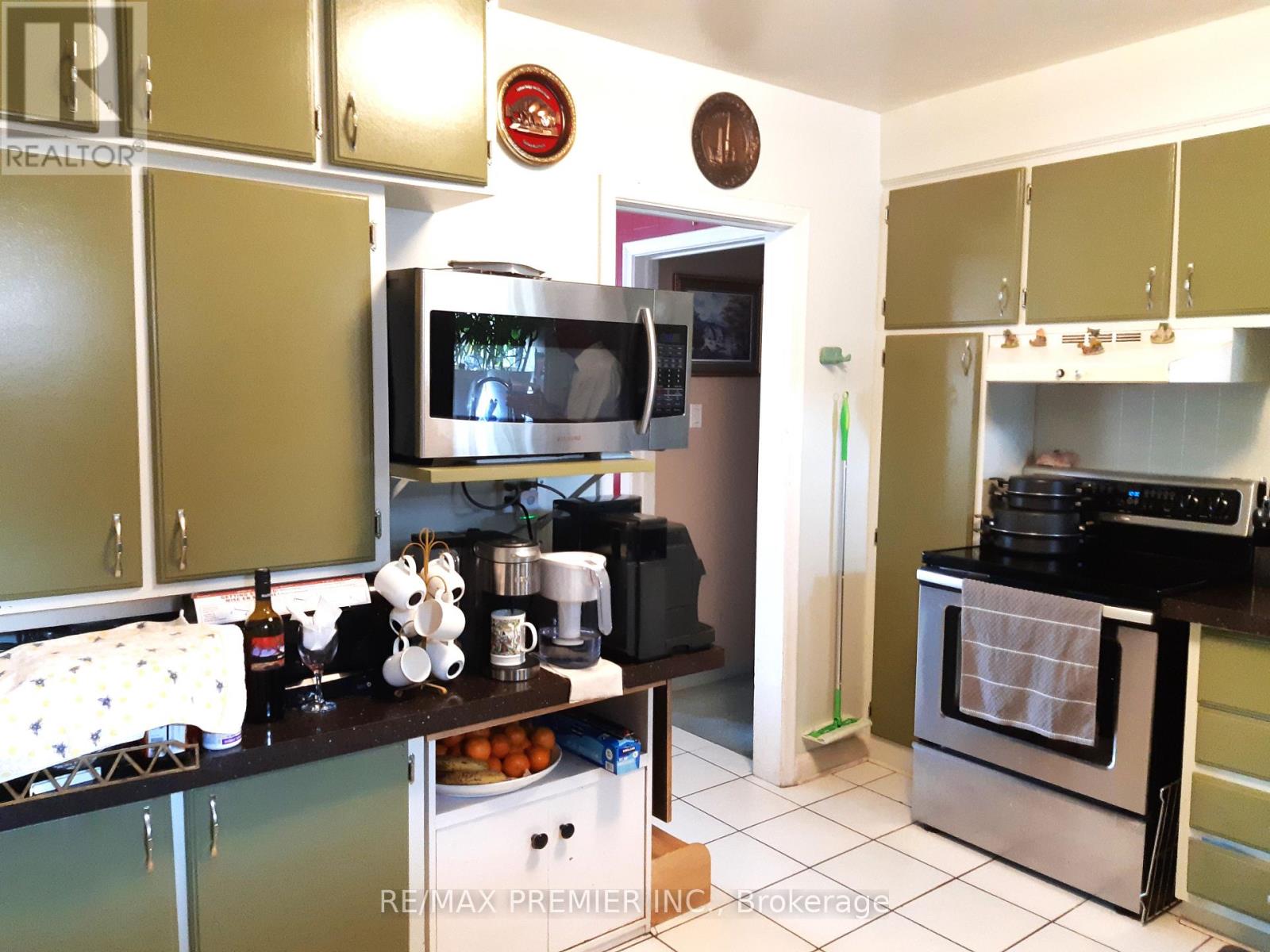 33 Pakenham Drive Property Photo 18