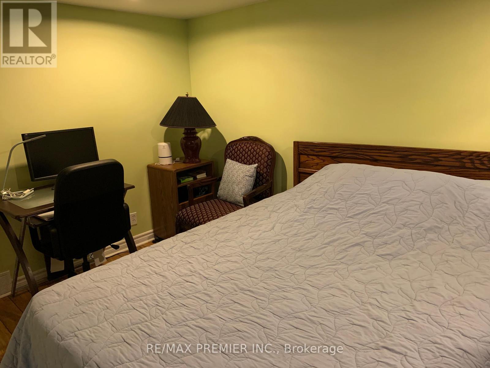 33 Pakenham Drive Property Photo 23