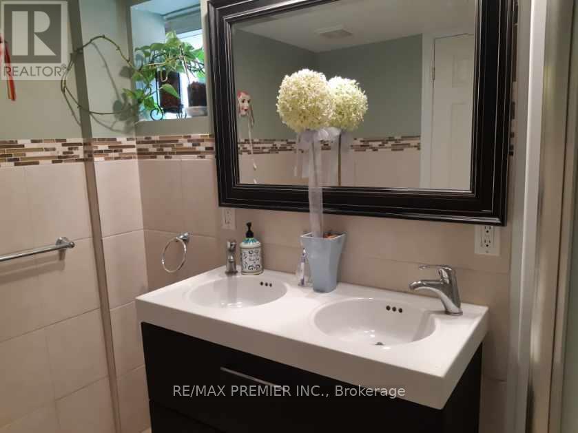 33 Pakenham Drive Property Photo 25