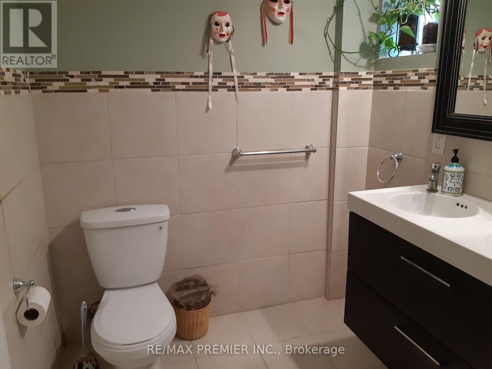 33 Pakenham Drive Property Photo 26