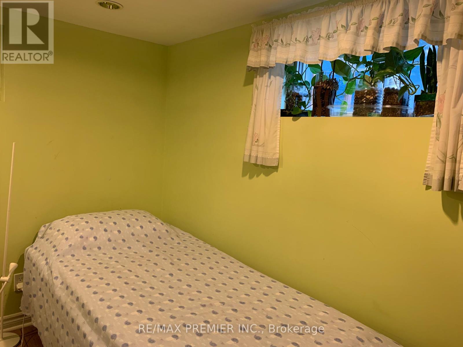 33 Pakenham Drive Property Photo 27