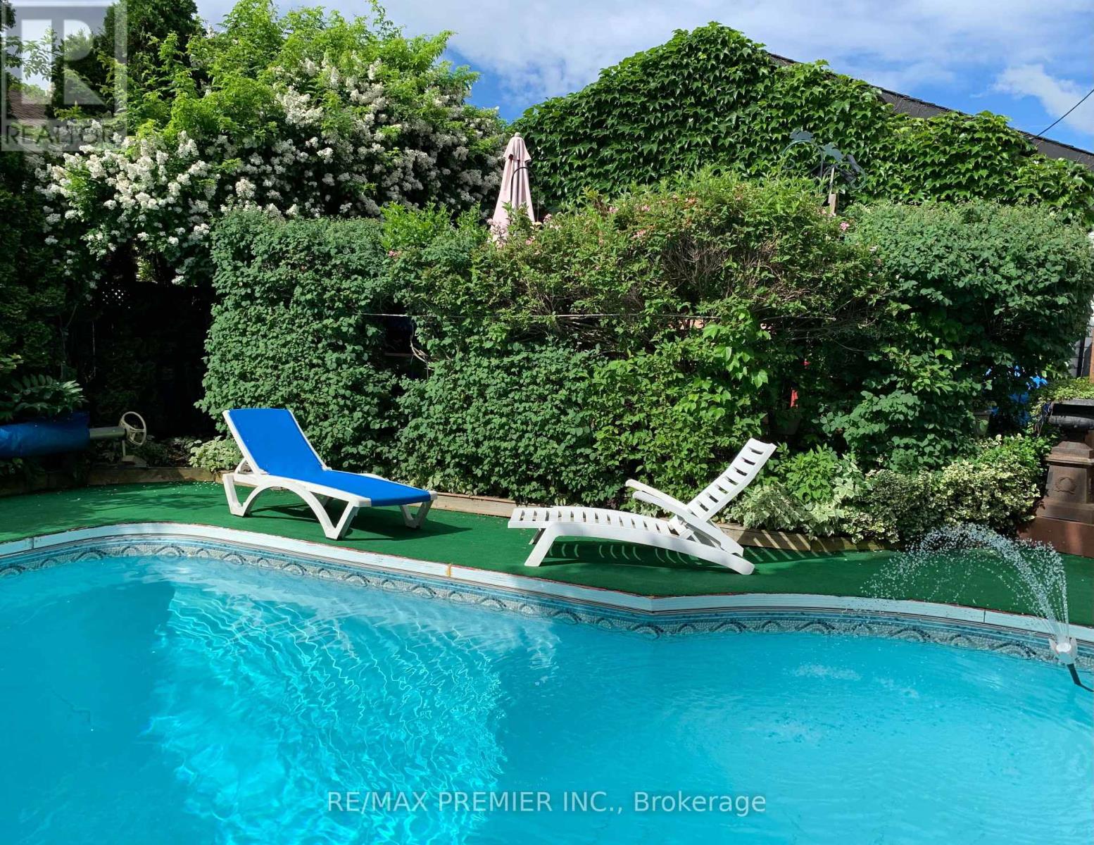 33 Pakenham Drive Property Photo 37