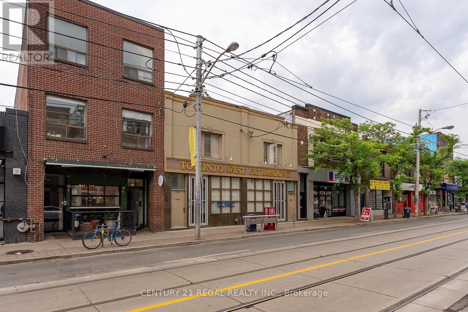 1560 Queen Street W Property Photo 2