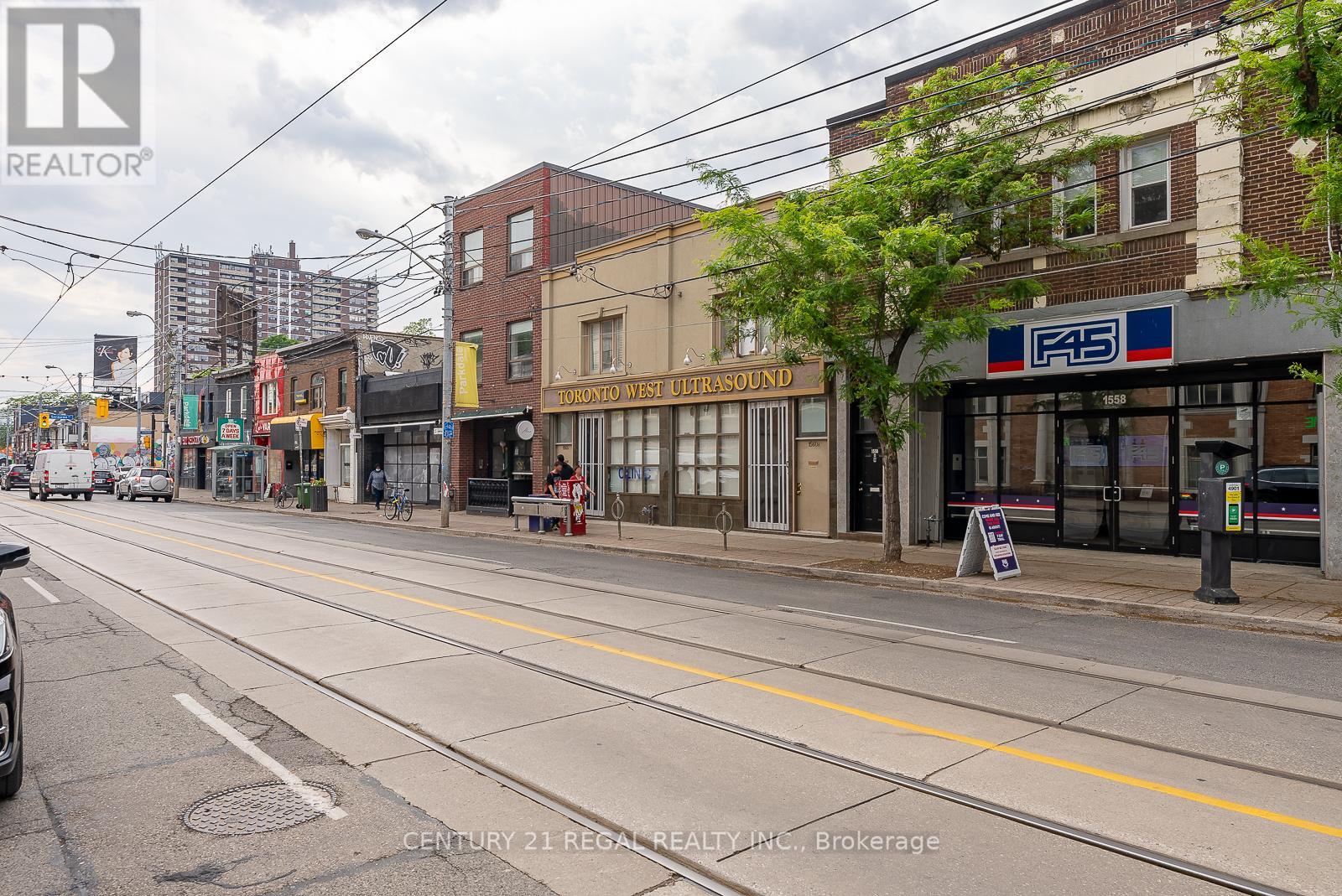 1560 Queen Street W Property Photo 3
