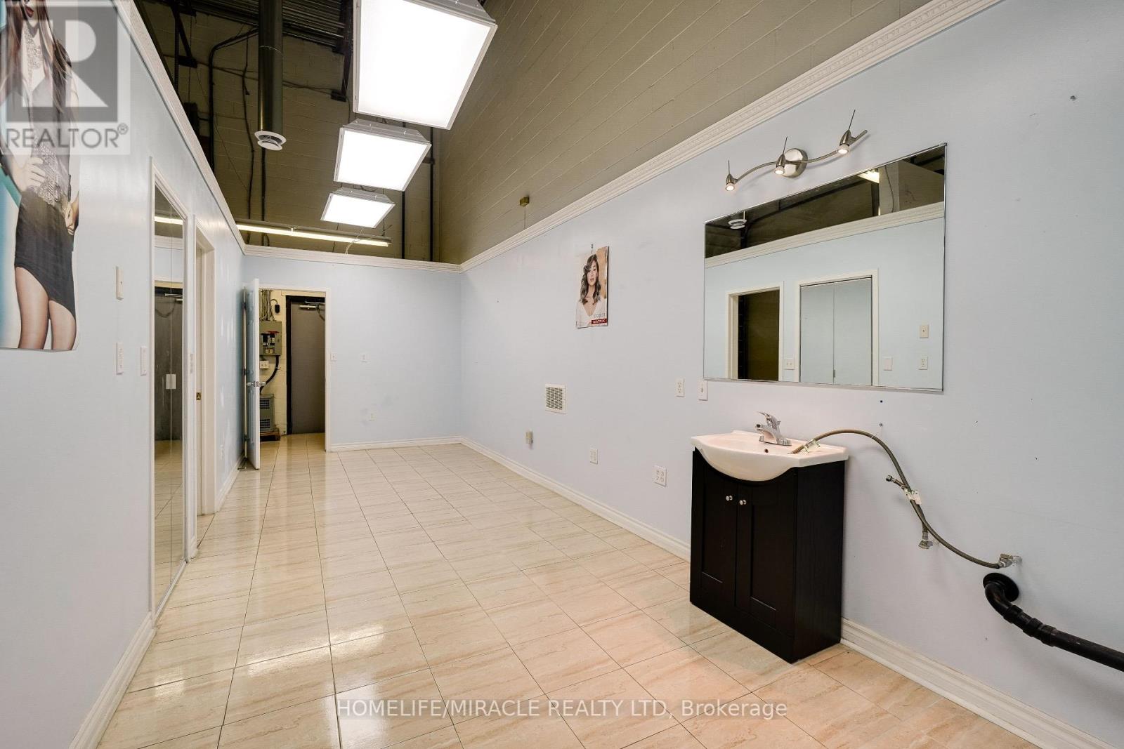 59 - 8500 Torbram Road Property Photo 29