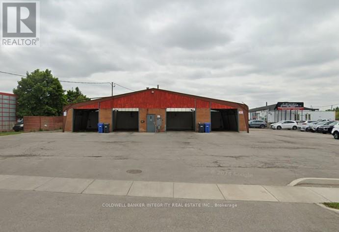 1507 Speers Road Property Photo 1