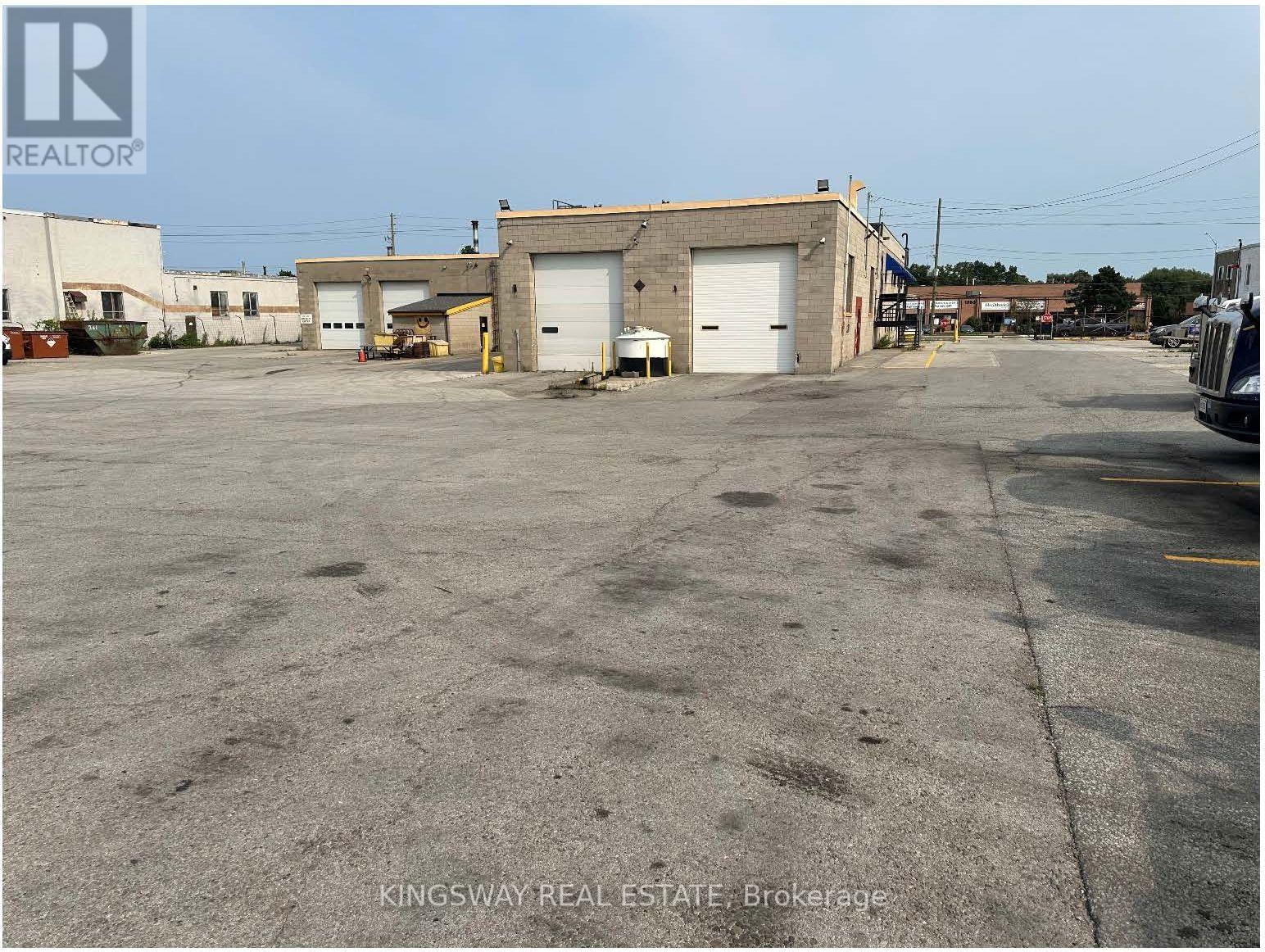 1351 Speers Road Property Photo 3