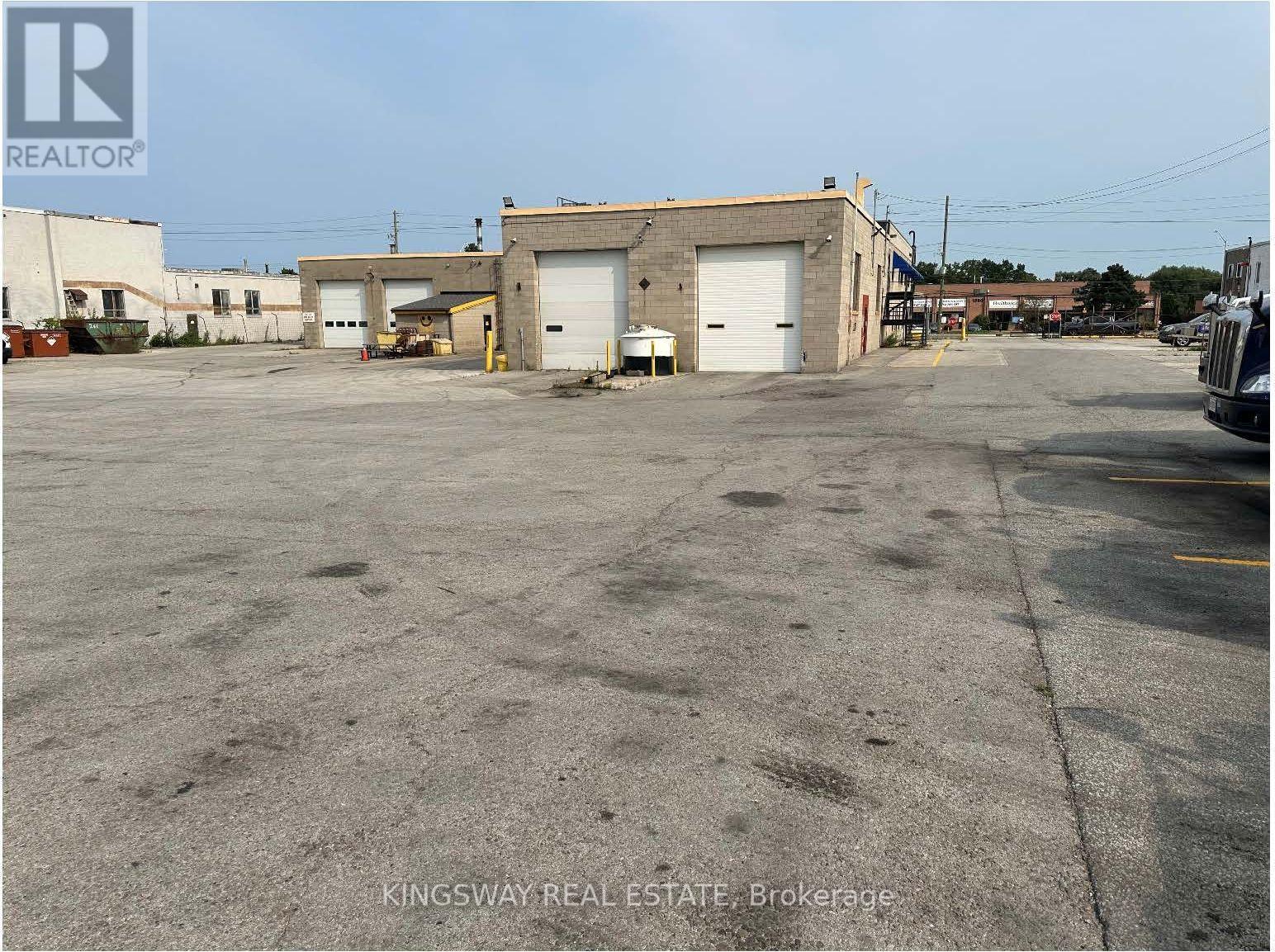 1351 Speers Road Property Photo 3
