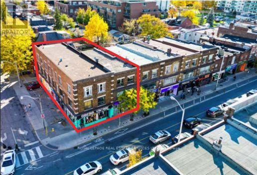 955&957 Bloor Street W Property Photo