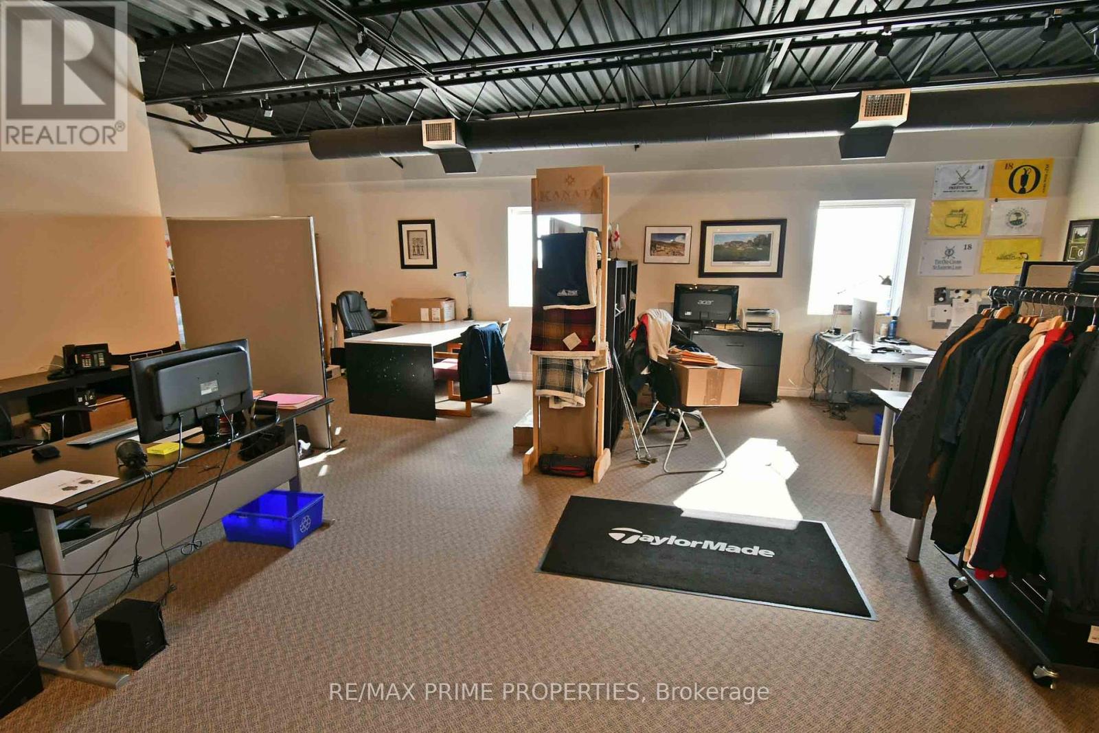 5010 South Service Road Property Photo 24
