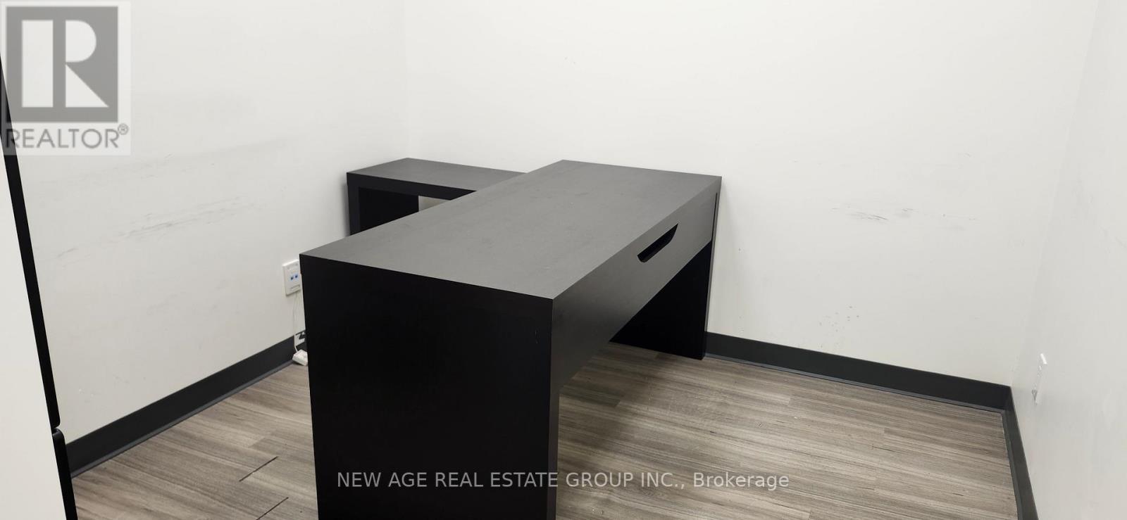 106 - 1065 Canadian Place Property Photo 15