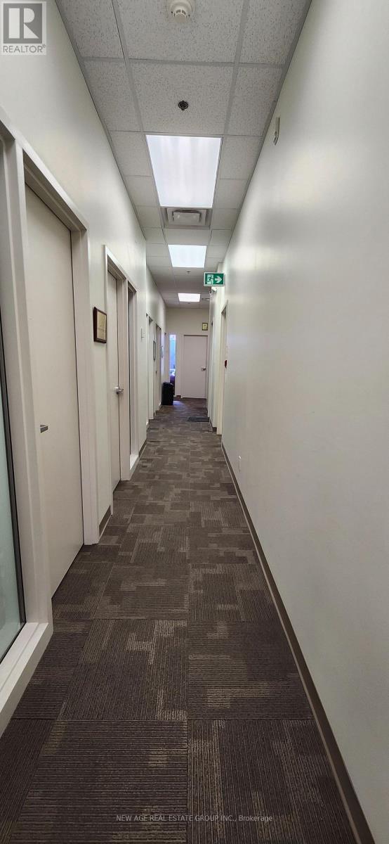 106 - 1065 Canadian Place Property Photo 18