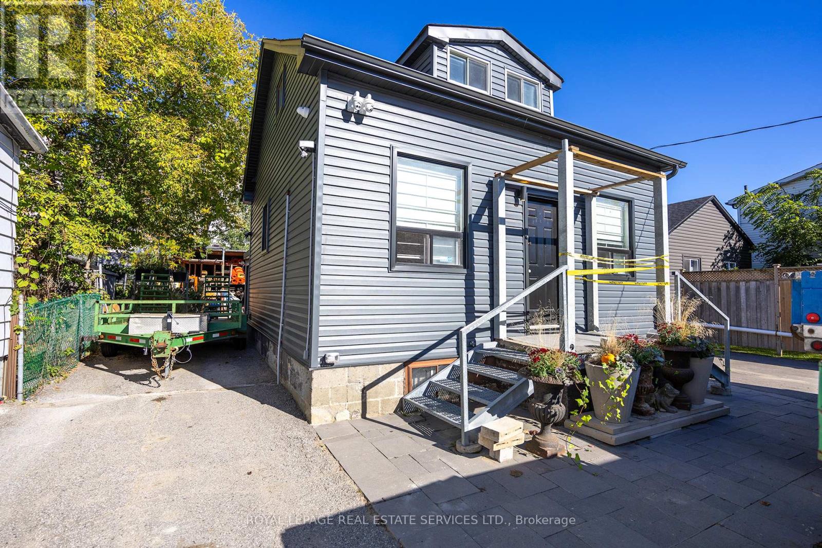 137 Thirtieth Street Property Photo 1