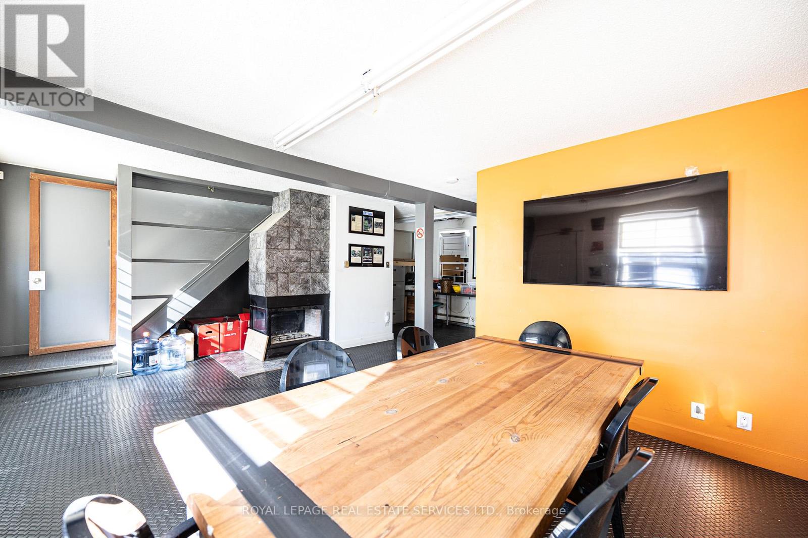 137 Thirtieth Street Property Photo 3