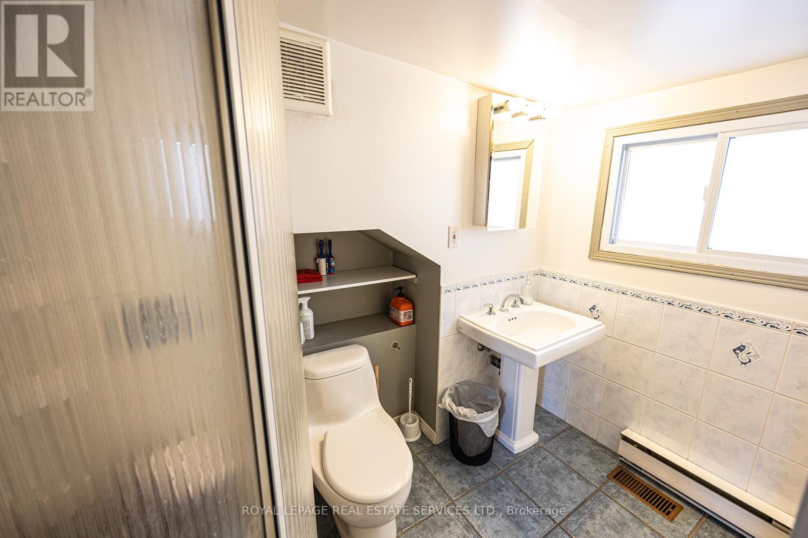 137 Thirtieth Street Property Photo 8
