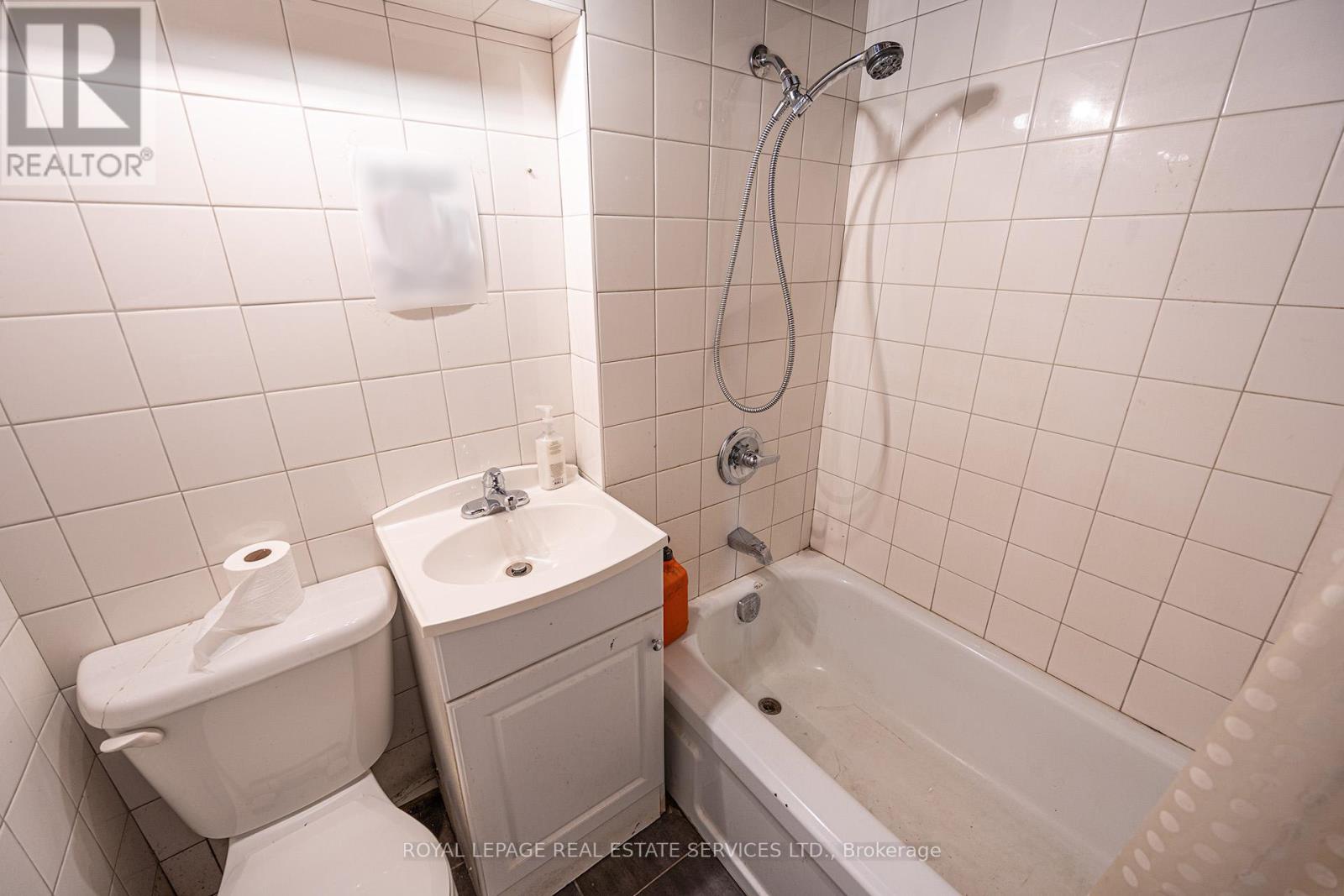 137 Thirtieth Street Property Photo 12
