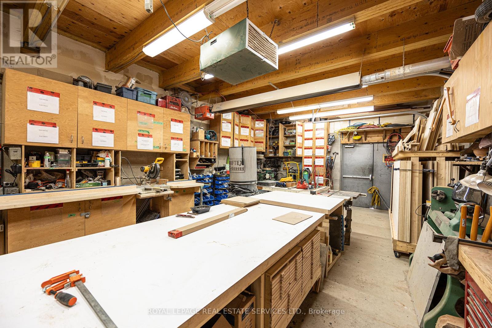 137 Thirtieth Street Property Photo 14