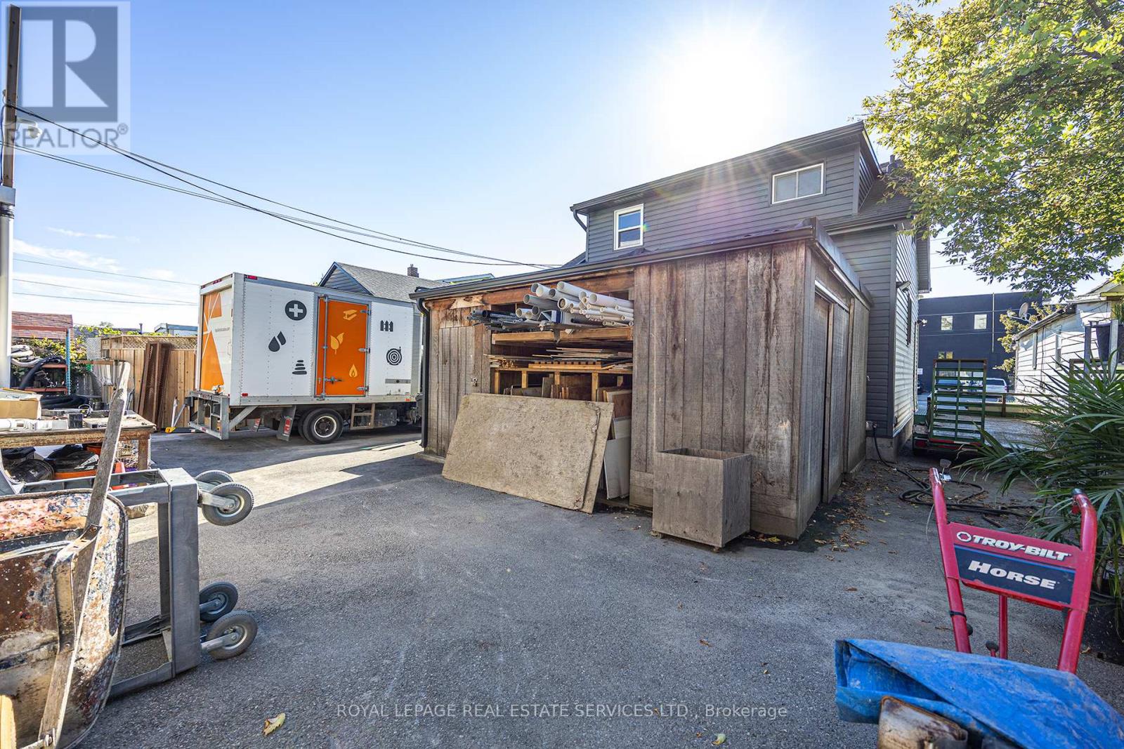 137 Thirtieth Street Property Photo 15