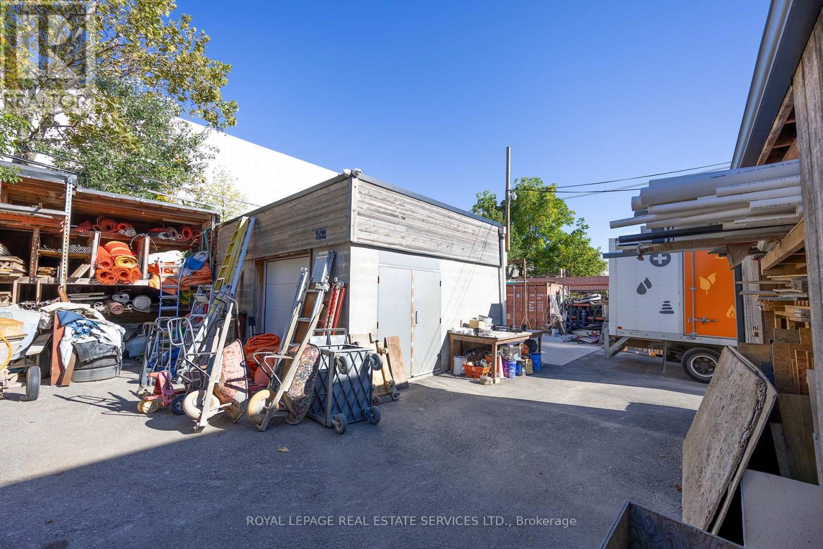 137 Thirtieth Street Property Photo 17