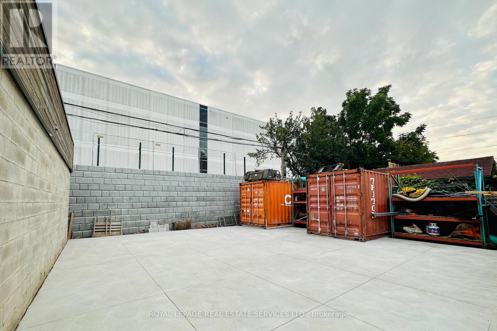 137 Thirtieth Street Property Photo 19