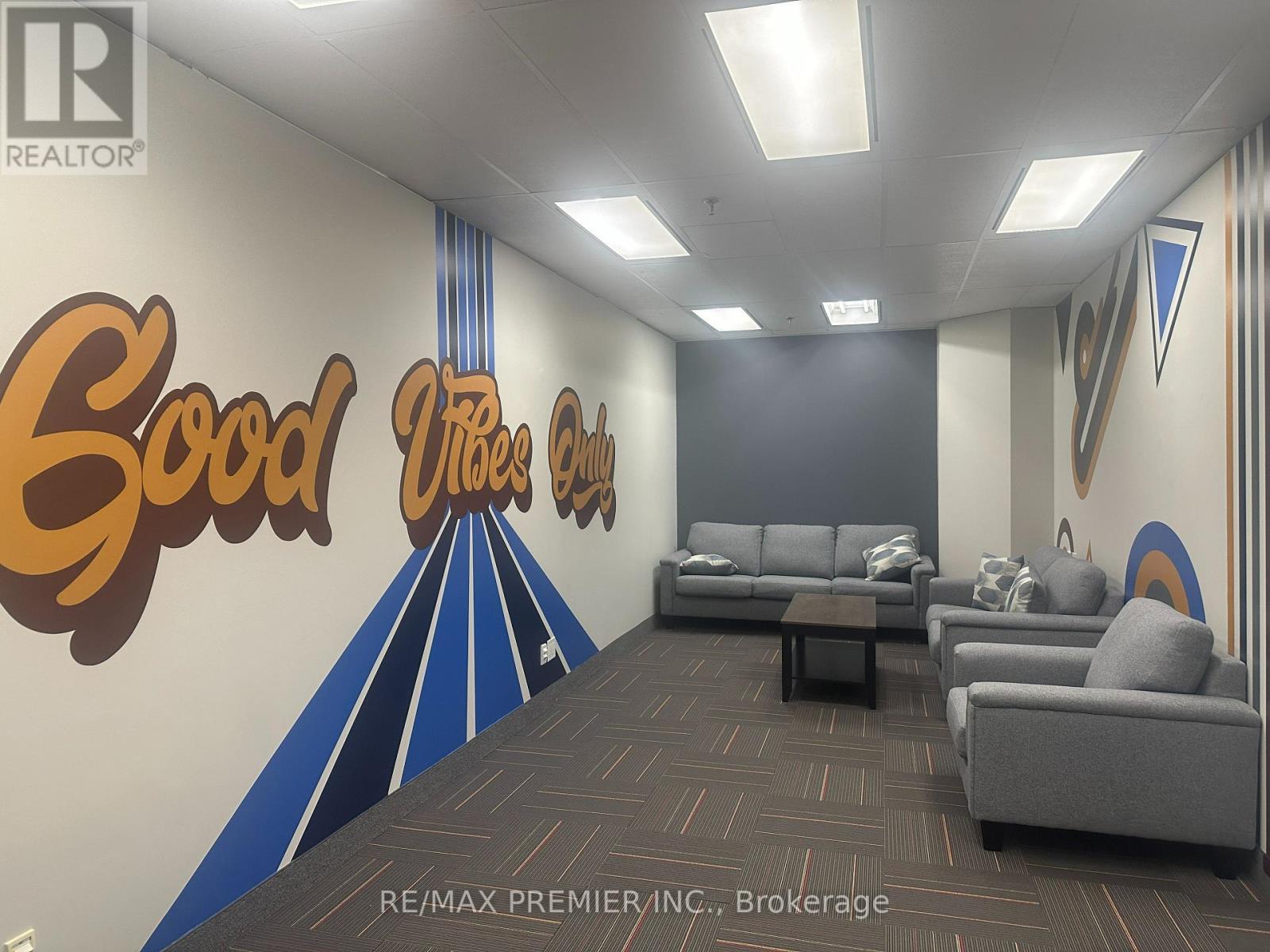 700-42 - 6733 Mississauga Road Property Photo 11