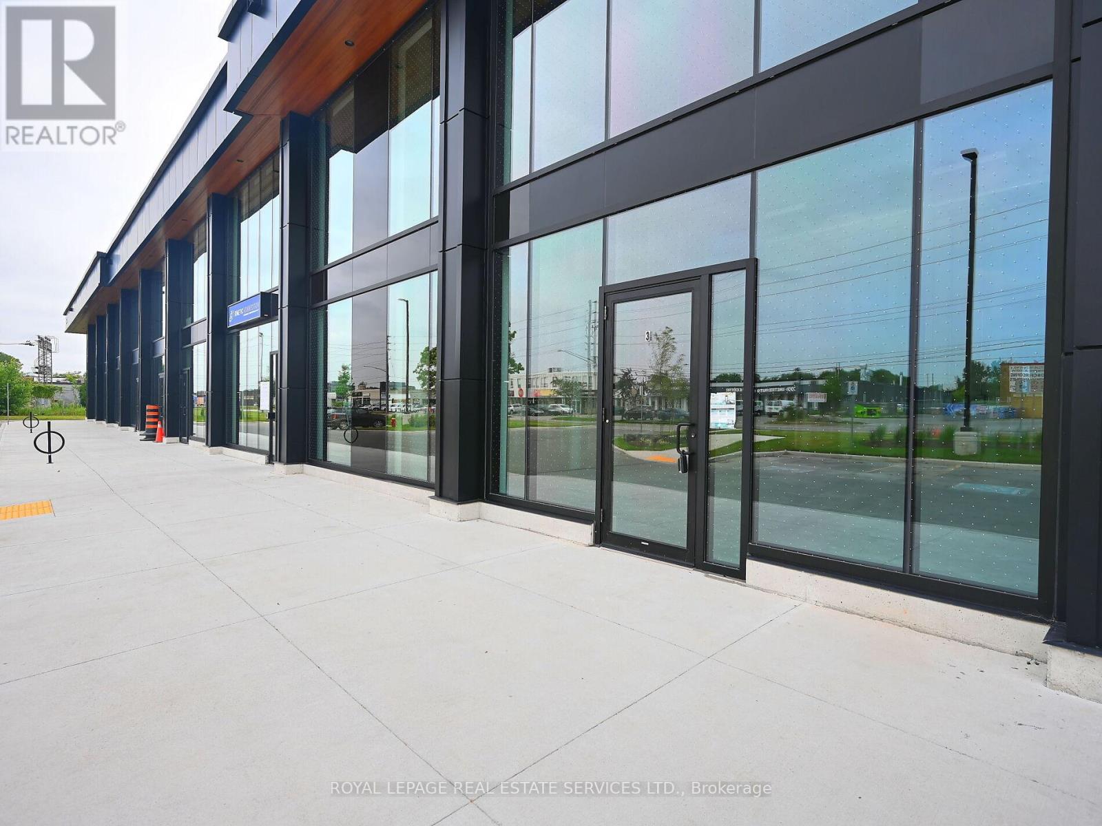 3 - 530 Speers Road Property Photo 9
