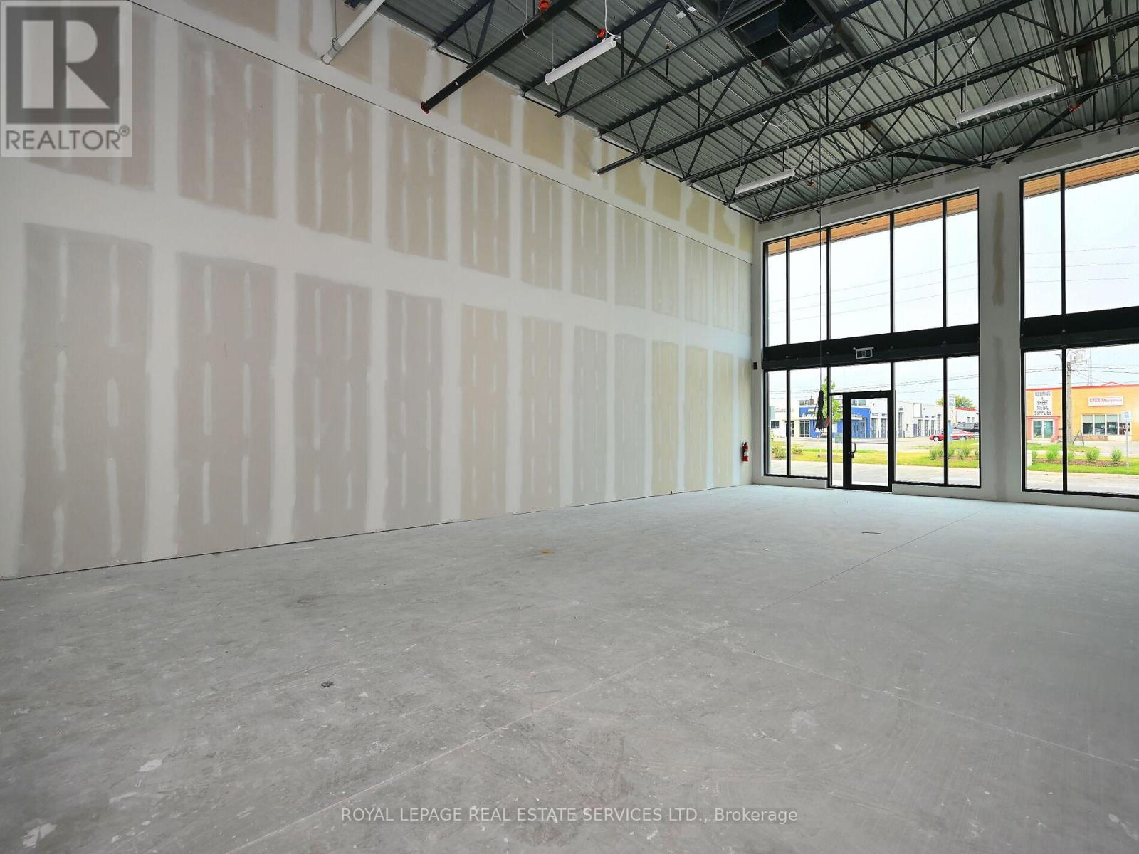 3 - 530 Speers Road Property Photo 20