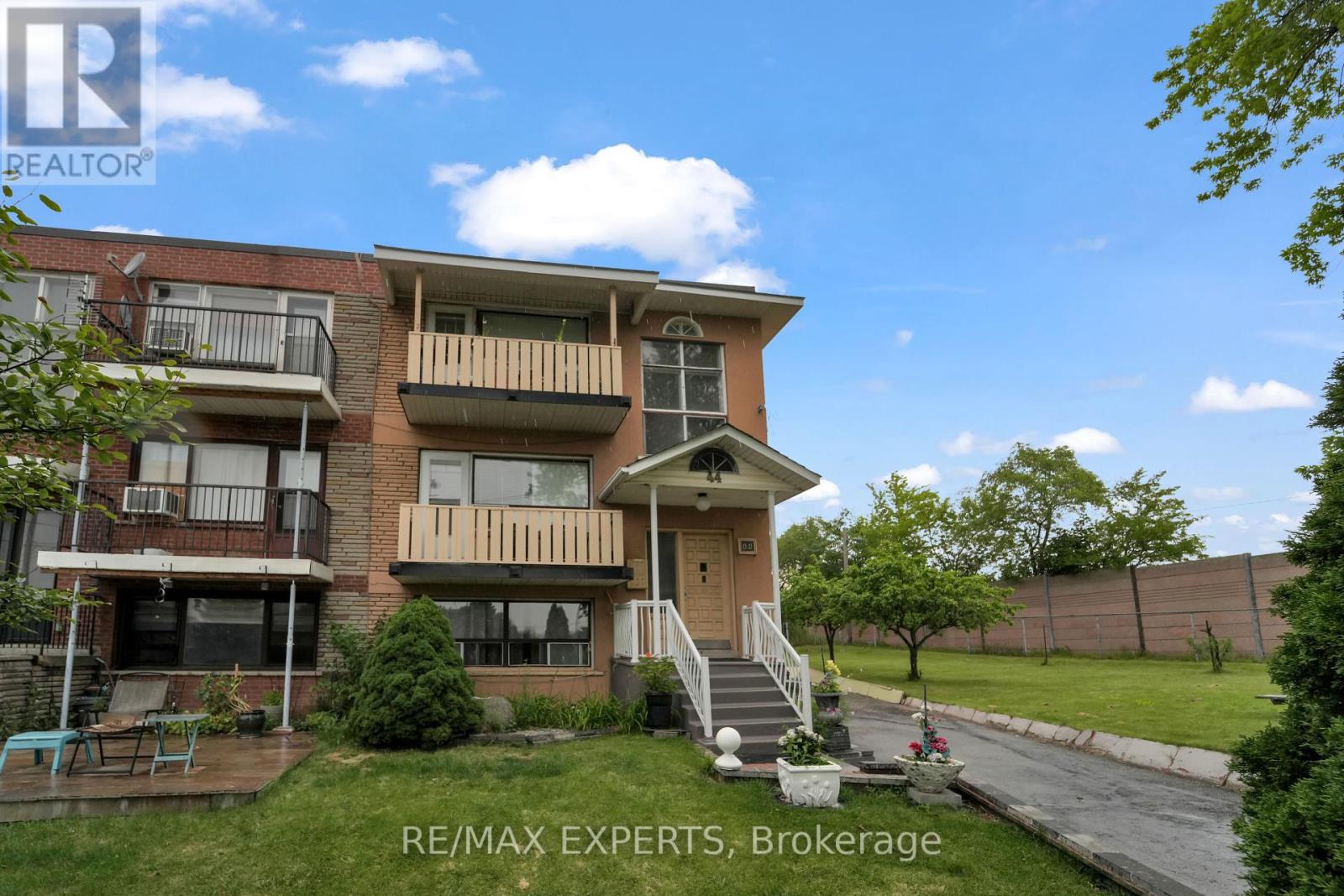 44 Elway Court Property Photo 2