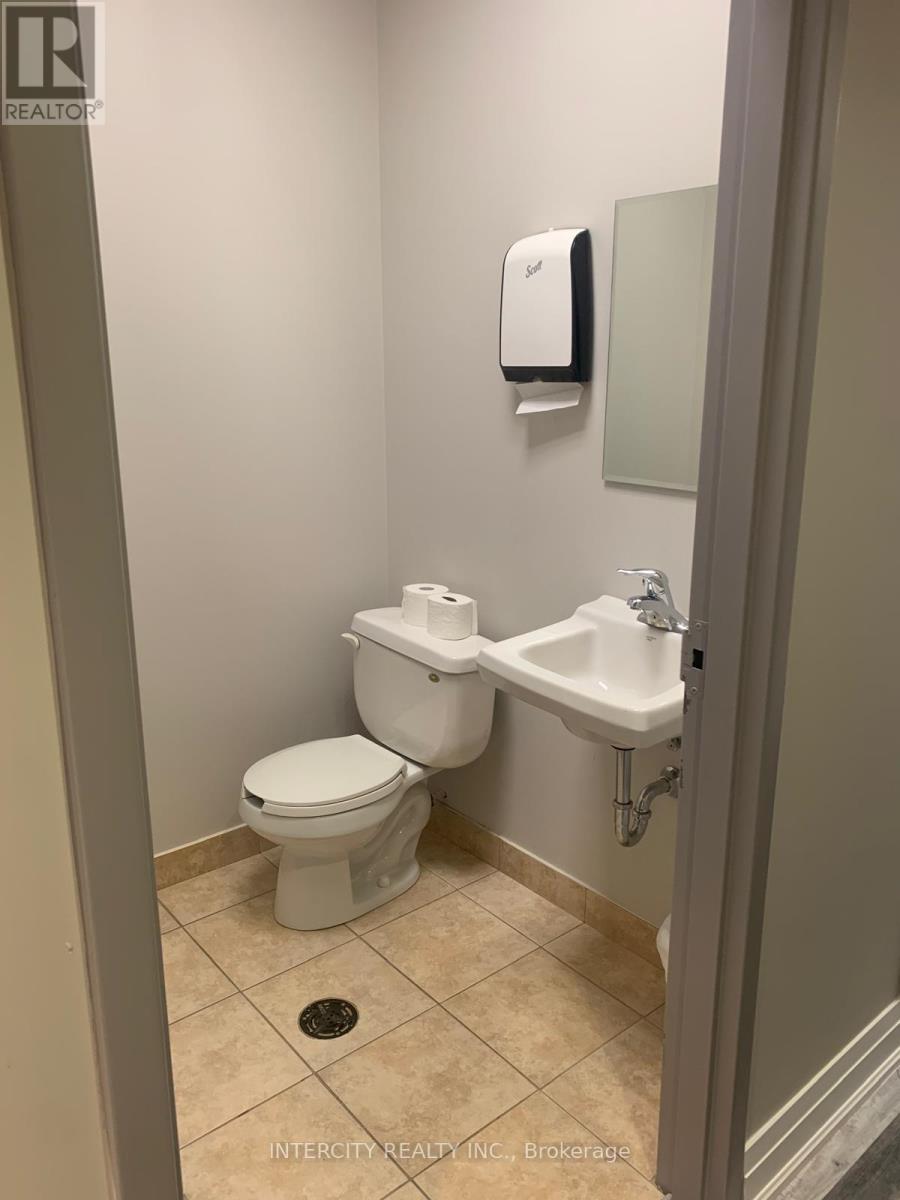 142 - 2960 Drew Road Property Photo 24