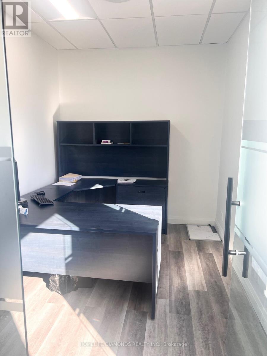 202 - 1830 Dundas Street E Property Photo 11