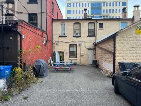 29 Queen Street E Property Photo 4
