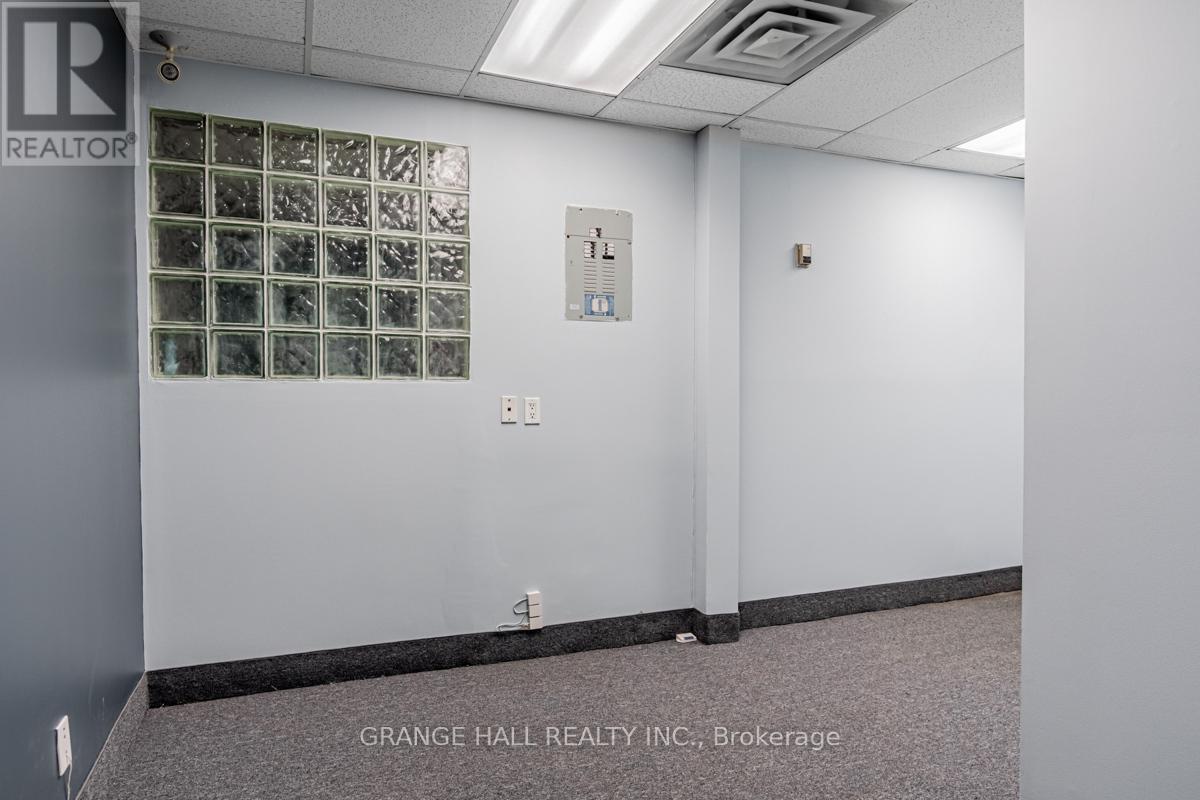 B - 1649 Dufferin Street Property Photo 6