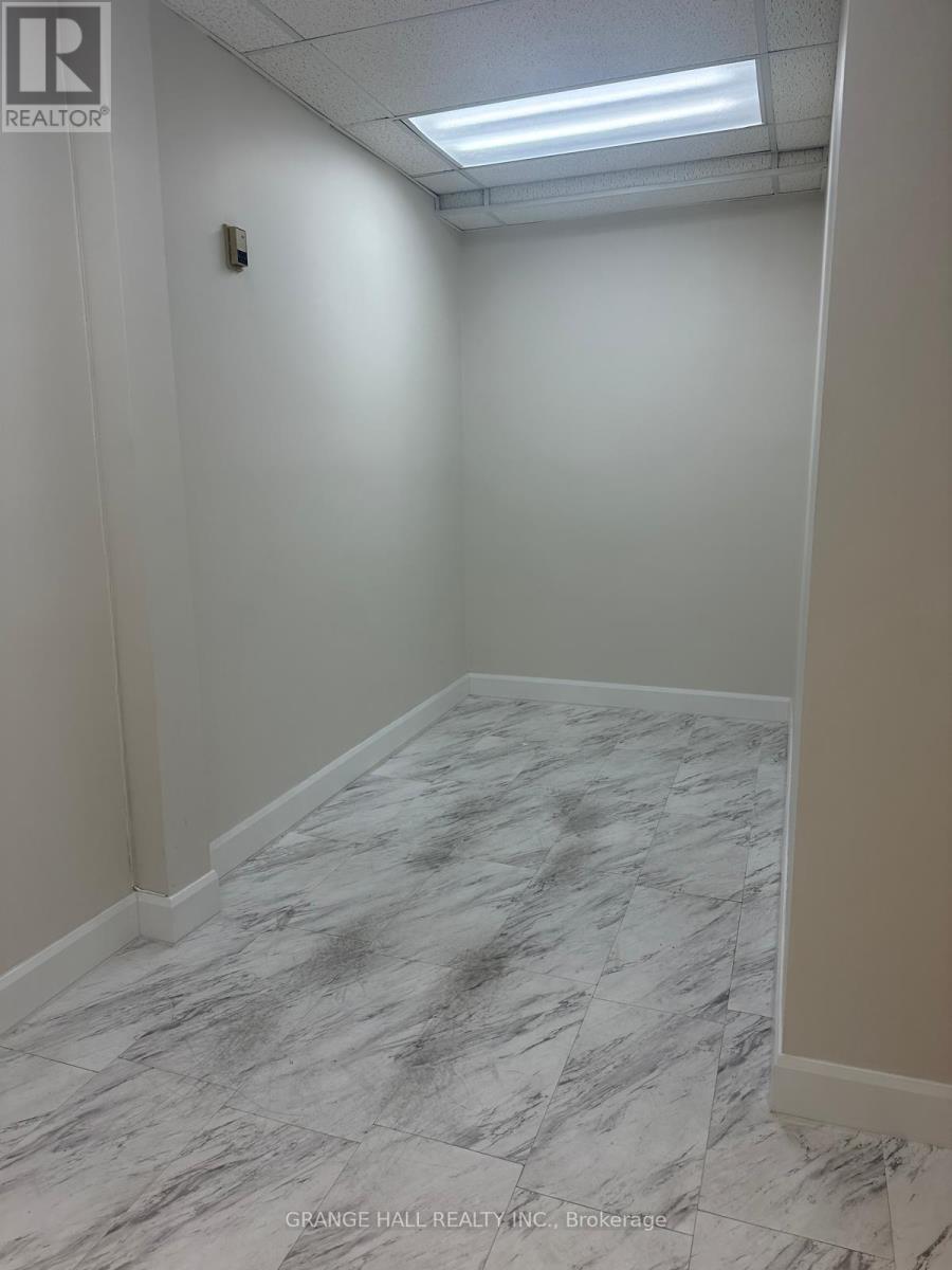 B - 1649 Dufferin Street Property Photo 11
