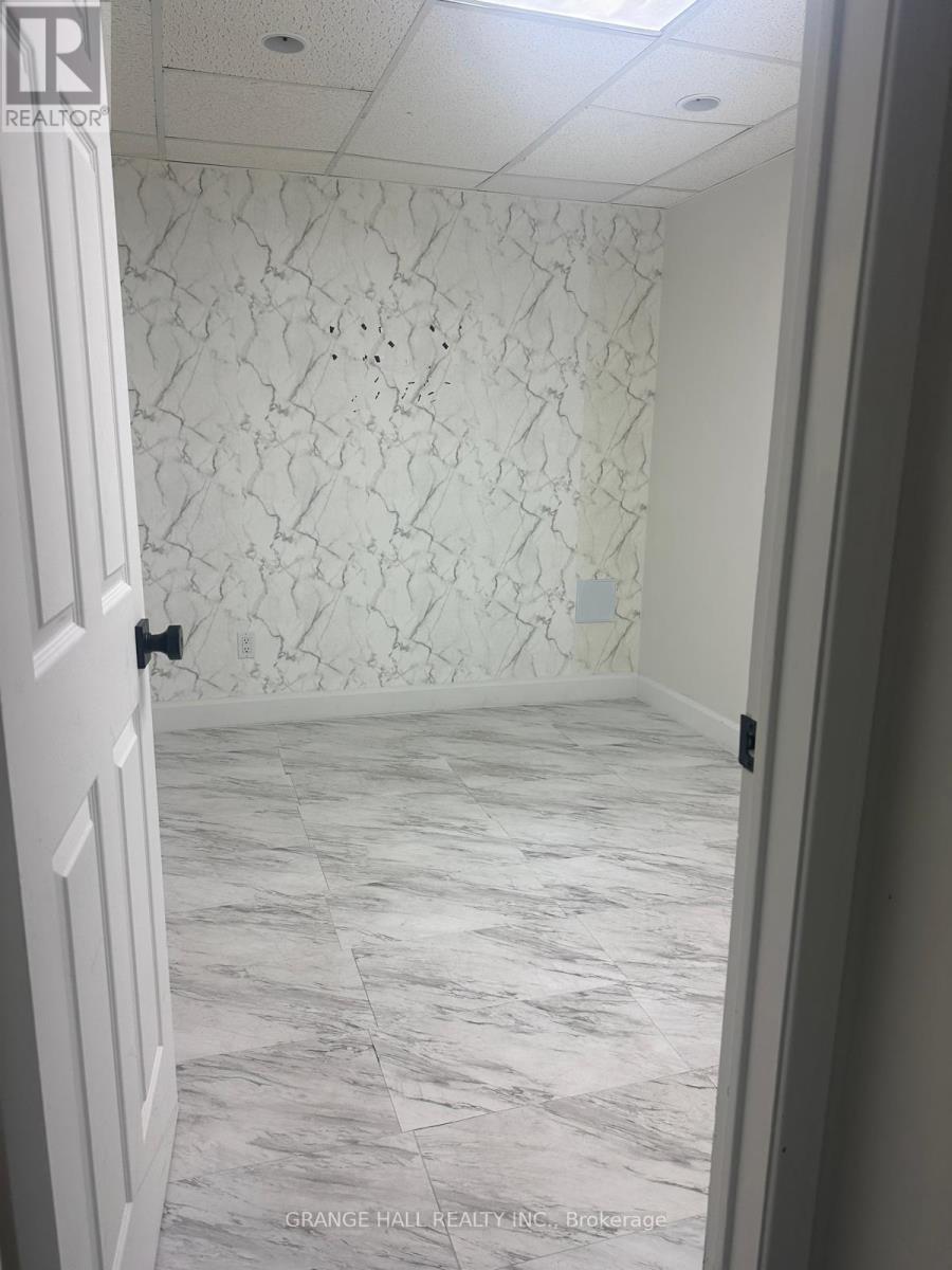 B - 1649 Dufferin Street Property Photo 13