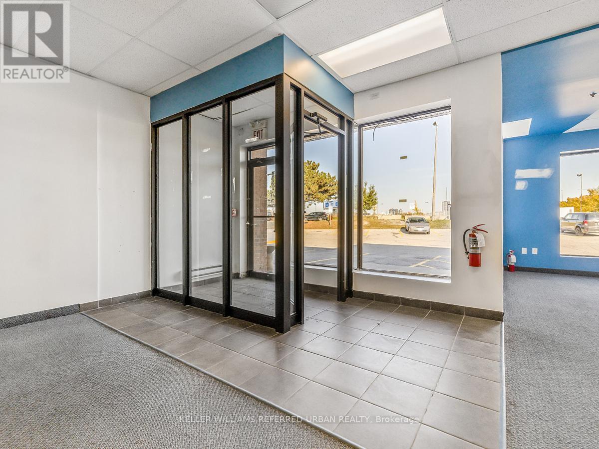 5 - 2201 Finch Avenue W Property Photo 13