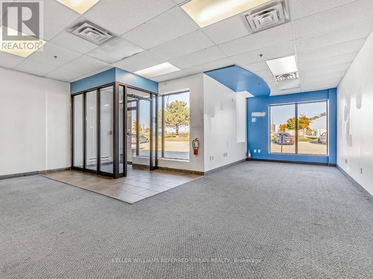 5 - 2201 Finch Avenue W Property Photo 14