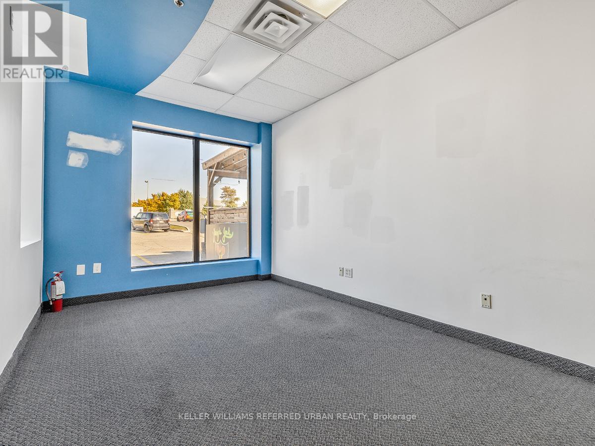 5 - 2201 Finch Avenue W Property Photo 33